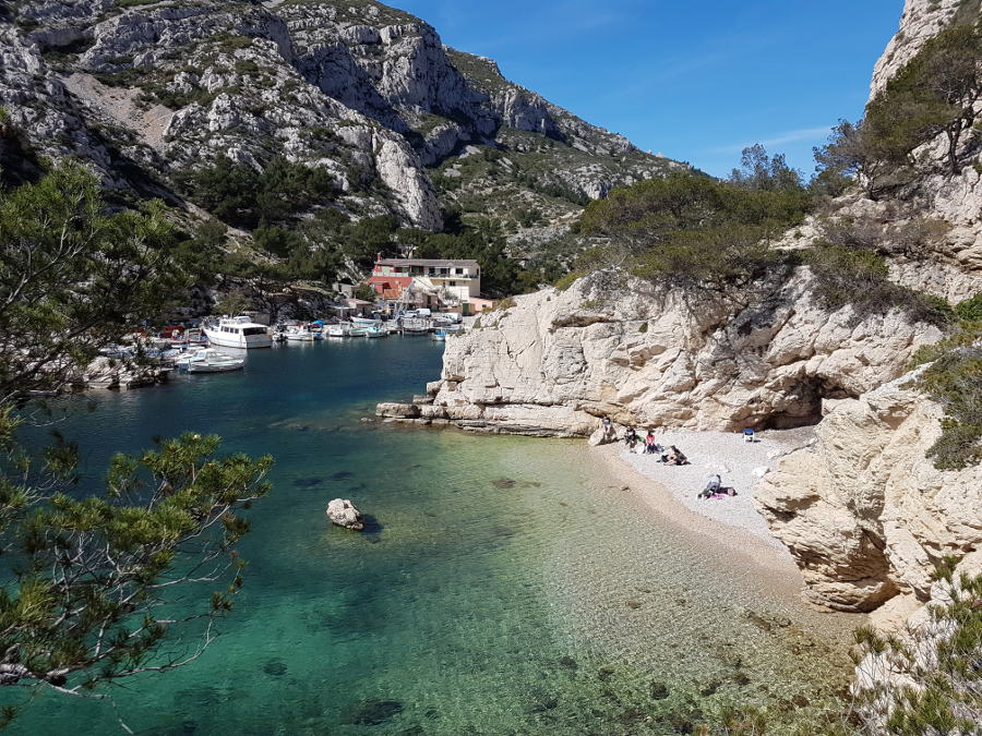 calanque marseille beach