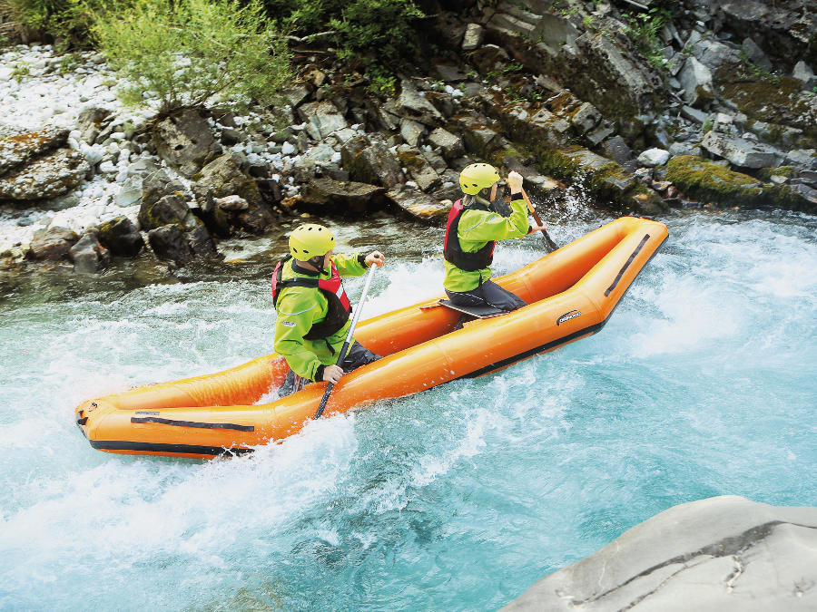 inflatable canoe gumotex