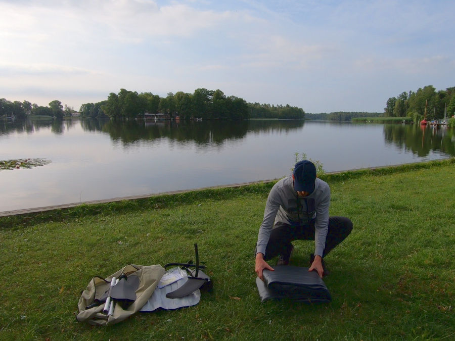 inflatable kayak Intex Challenger setup