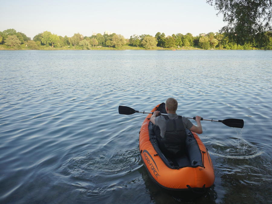 bestway inflatable kayak on the water