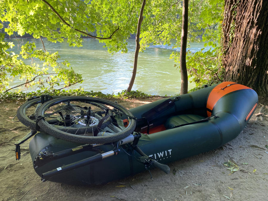 itiwit packraft with mountainbike