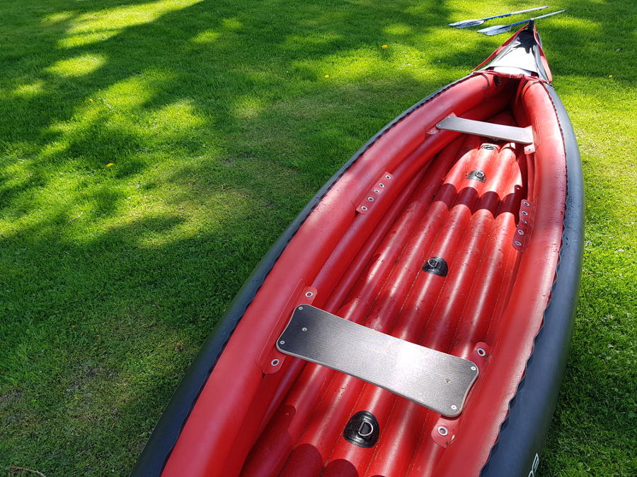 inflatable canoe interior space