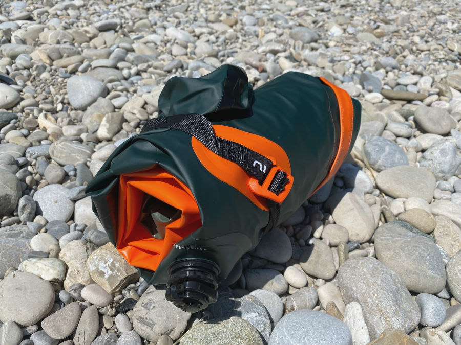 itiwit packraft 100 folded pack size